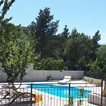 Jovi-relaxing, Fenced, Private, Heated Pool & View Vakantiehuis *