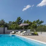 Jovi-relaxing, Fenced, Private, Heated Pool & View Vakantiehuis *