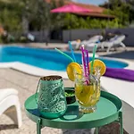 Jovi-relaxing, Fenced, Private, Heated Pool & View Vakantiehuis Tugare