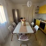 Jovi-relaxing, Fenced, Private, Heated Pool & View *